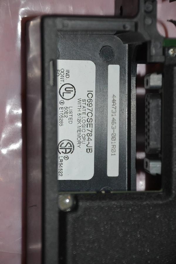 GE FANUC IC697CSE784 JB IC697CSE784-JB STATE LOGIC CPU W/512K 44A731463-001R01