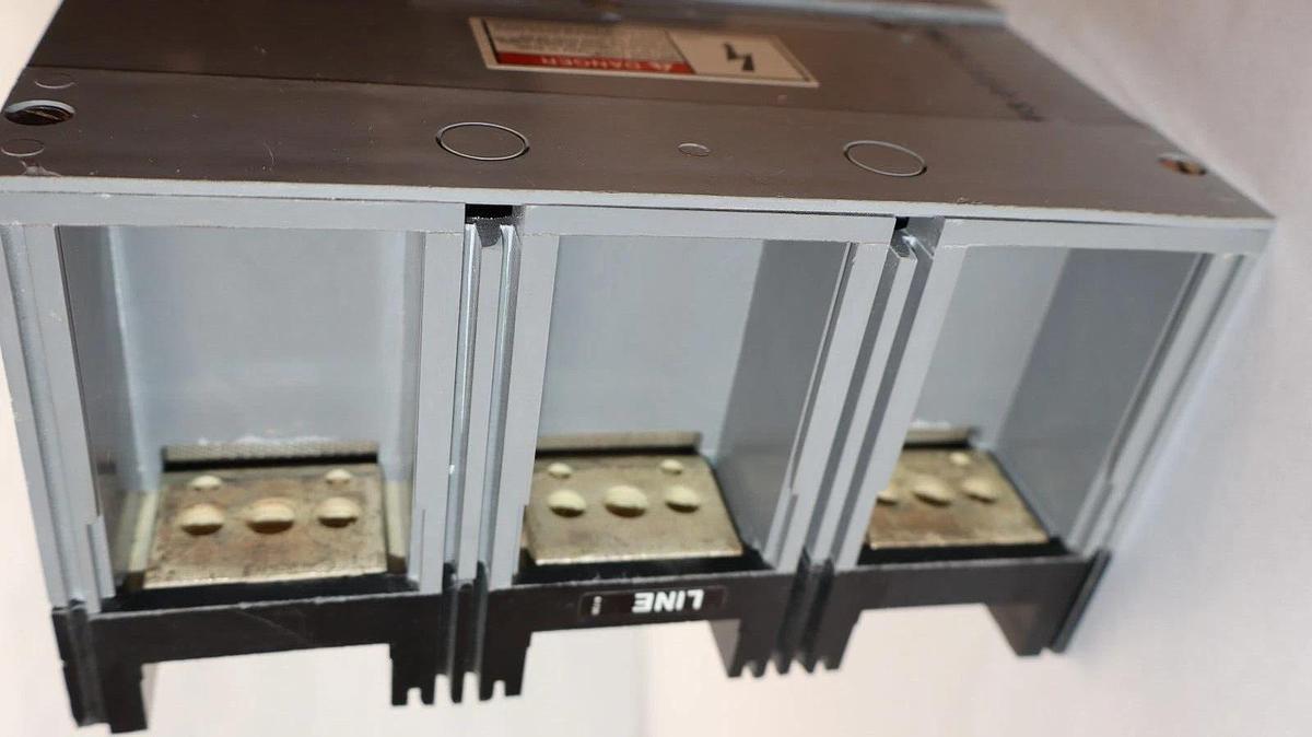 Siemens ITE I-T-E Sentron Breaker CJD63B250 250A 600v CJD6 3p Adj Trip NEW-READ