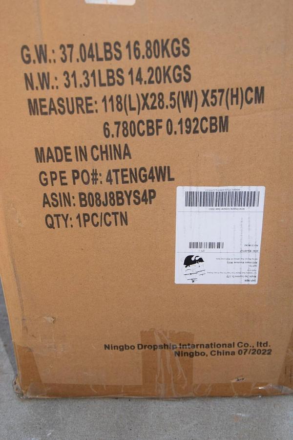 Used (NEW) AMAZON BASICS Giant 4-In-A-Row Plastic Game Set With Carry Bag