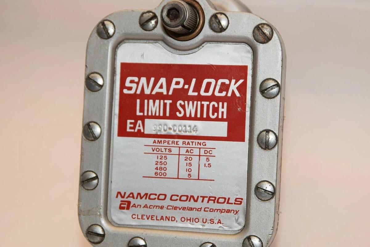 (NEW) NAMCO CONTROLS EA990-00114 125-600V Snap-Lock Limit Switch