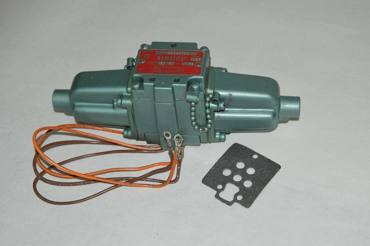 (NEW) NUMATICS 12DSA4000 120V .23A 60Hz Solenoid Control Valve