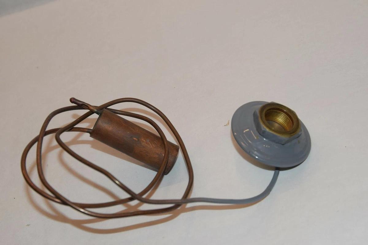 NEW SPORLAN VALVE CO. EBFVE CGA R-22 TEMPERATURE SENSING VALVE