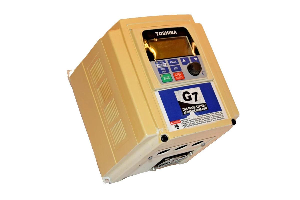Used TOSHIBA G7 Transistor Inverter Speed Drive VT130G7U4110 10HP 16.5A 3P 50/60Hz