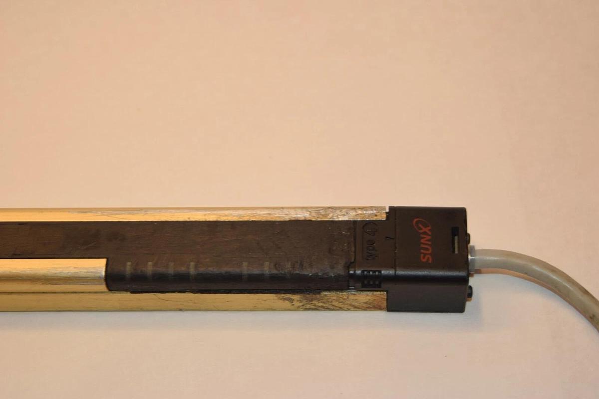 Used SUNX  SF4-AH48-T D Receiver Safety light curtain  Matsushita Electric PANSONIC