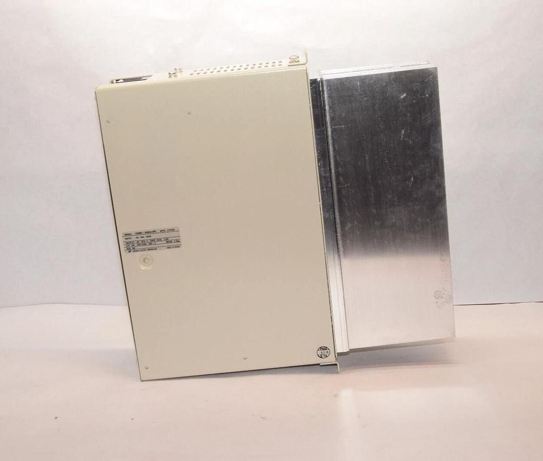 YASKAWA Drive CIMR-H5D41P5 41P55C CIMR-H5D41P55C 540-660vdc in 2kva 2 kva (NEW)