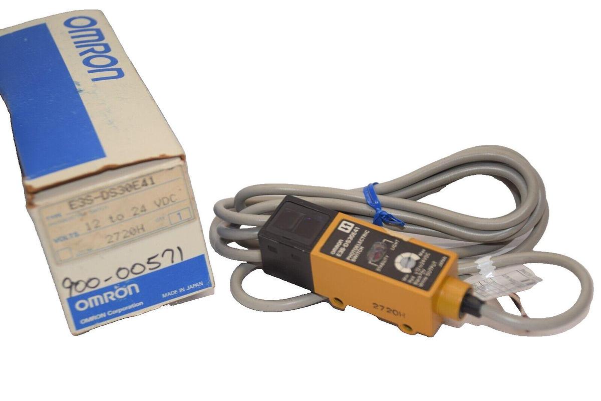 (NEW) OMRON E3S-DS30E41 12-24Vdc Photoelectric Switch