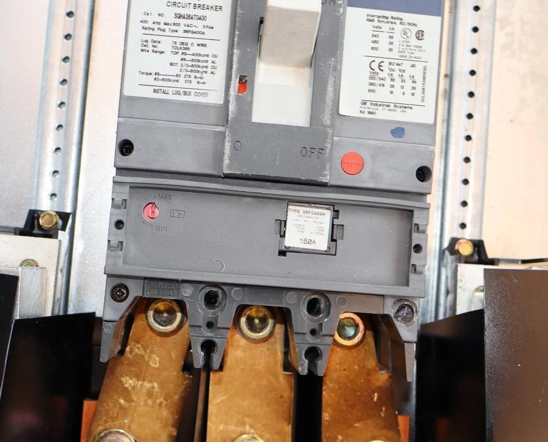 Used General Electric GE ASeries 400A Panelboard Panel AQF3424JBX 208y/120v 3ph 4w 42