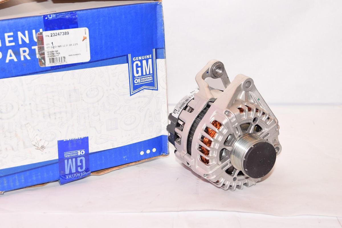 (NEW) GM / GENERAL MOTORS 23247389 14V 130A Alternator