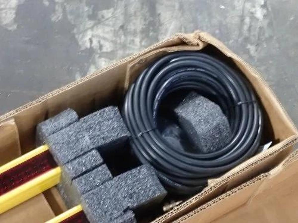 OMRON MSF4800S-30-1200-15X-15R MSF4800S30120015X Safety Light Curtain set (NEW)