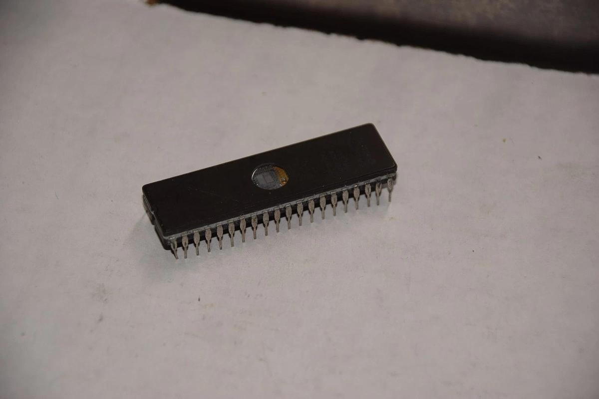 FUJI ELECTRIC IC8742H INT CIRCUIT IC CHIP NEW