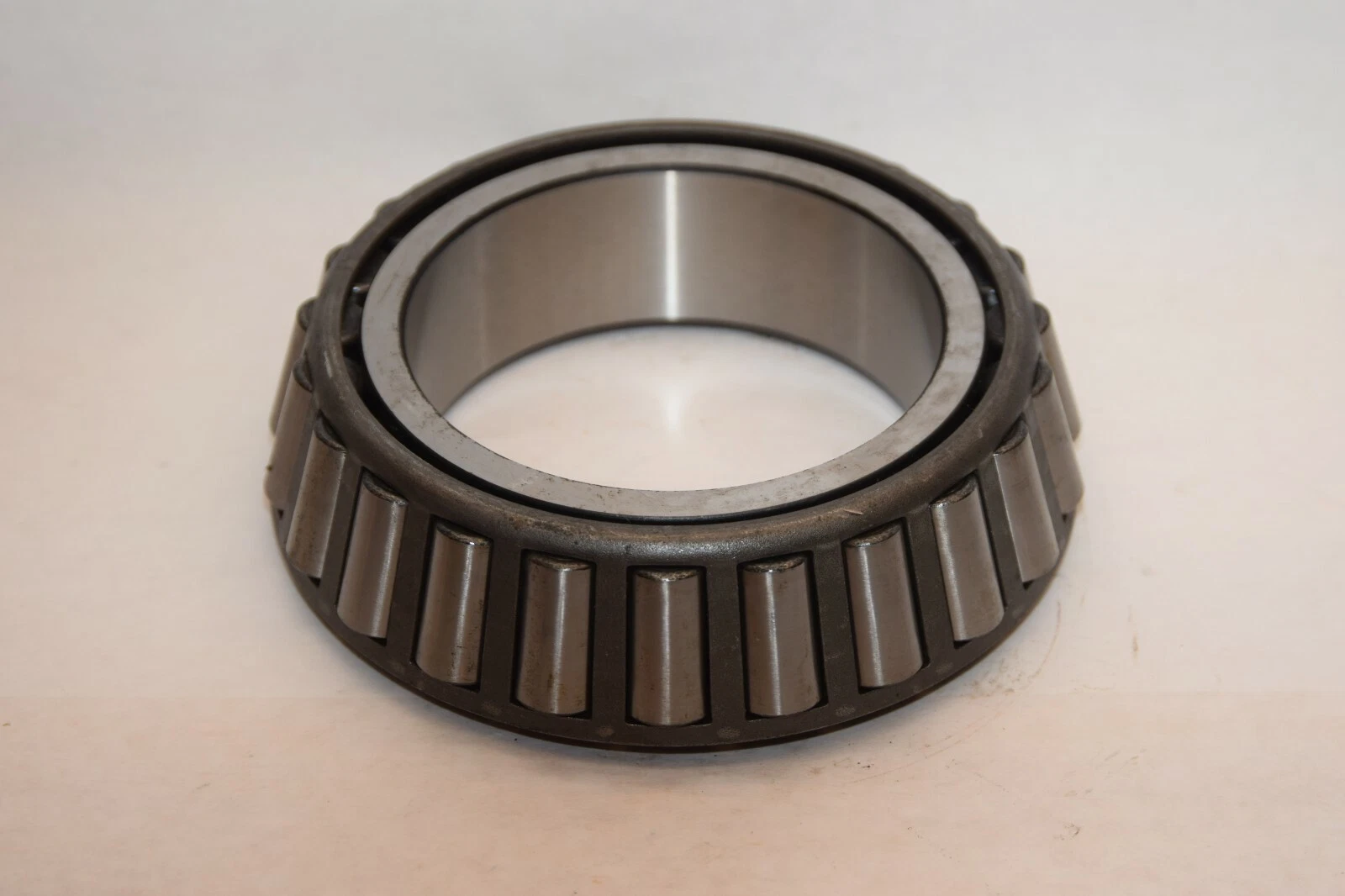 (NEW) TIMKEN 685 USA Tapered Roller Bearing Cone