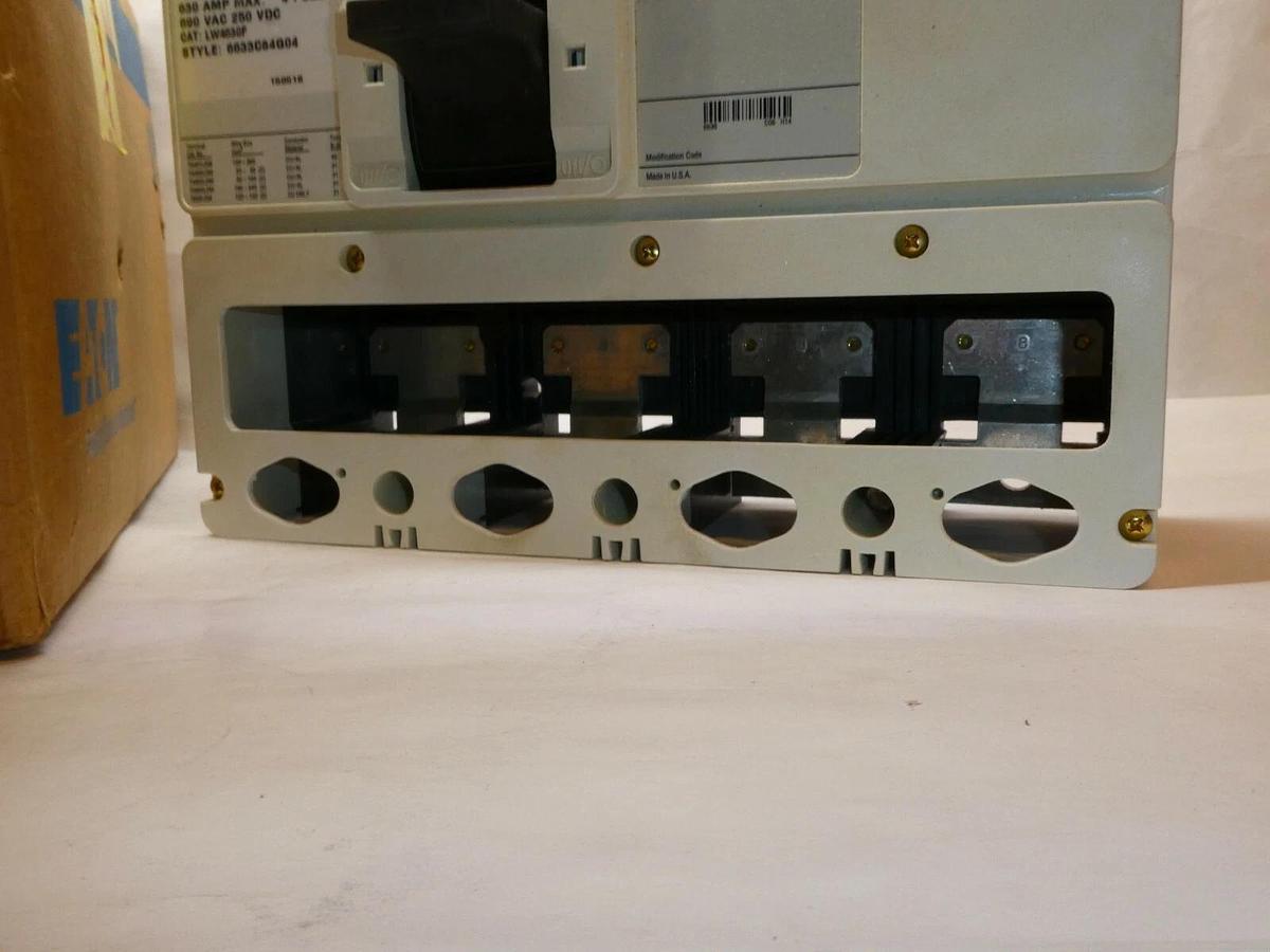 (New) Cutler Hammer EATON Breaker LW4630F  LW 45k 4P 630 amp max 690vac 250Vdc