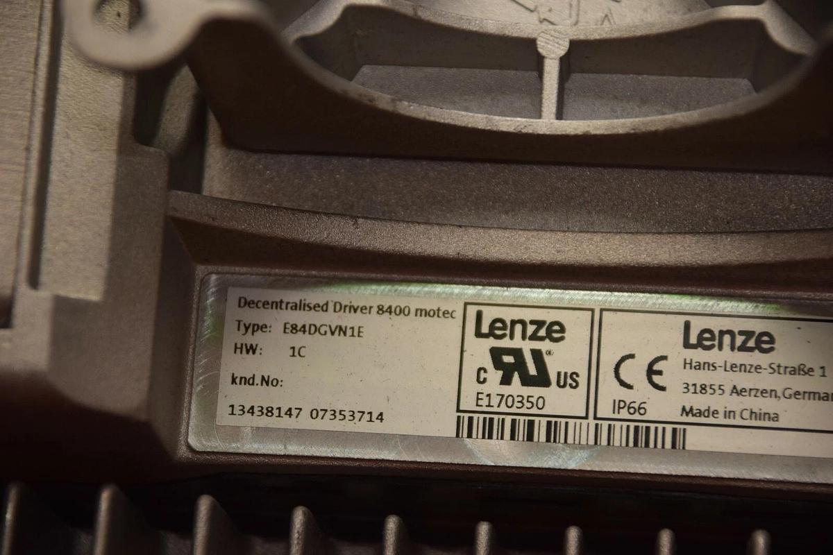 Used Lenze Decentralised Driver Motec 8400 VFD E84DGDVB37142PS E84DGVN1E 400/480v