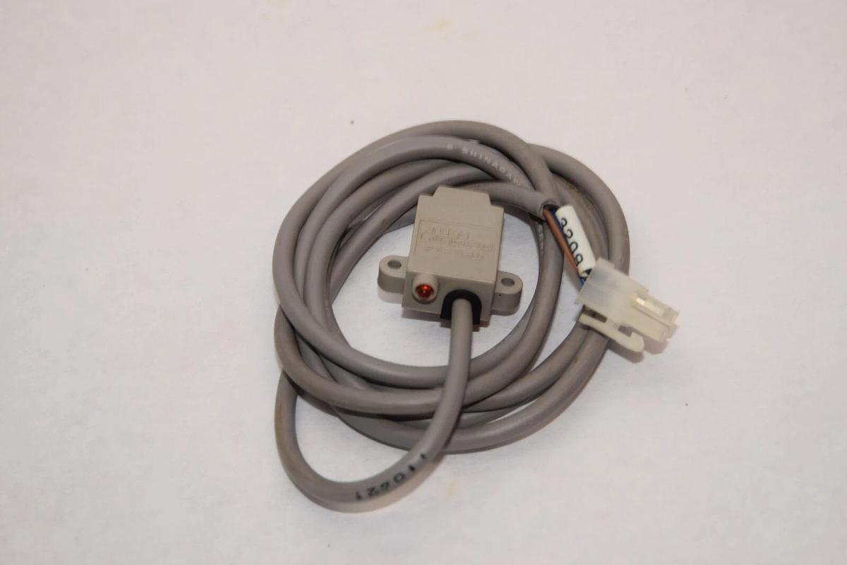 (NEW) FUJI PE-B3D PEB3D Inductive Proximity Sensor