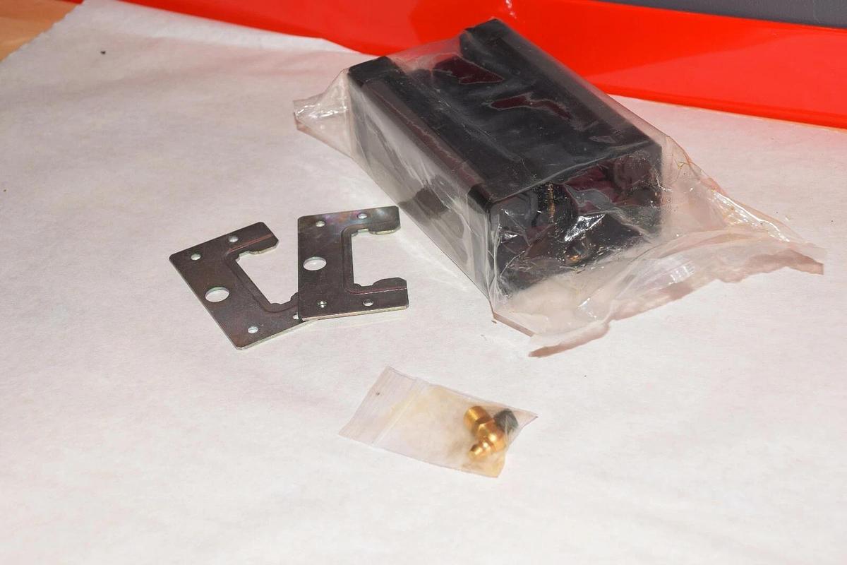 (New) THK Ball Bearing Block Retainer  SHS45V1SS SHS45V