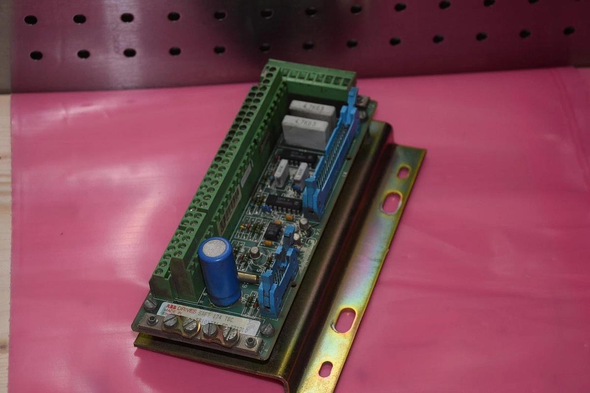 Used ABB SAFT 174 TBC 58101346 FC 921210 TERMINAL BLOCK BOARD
