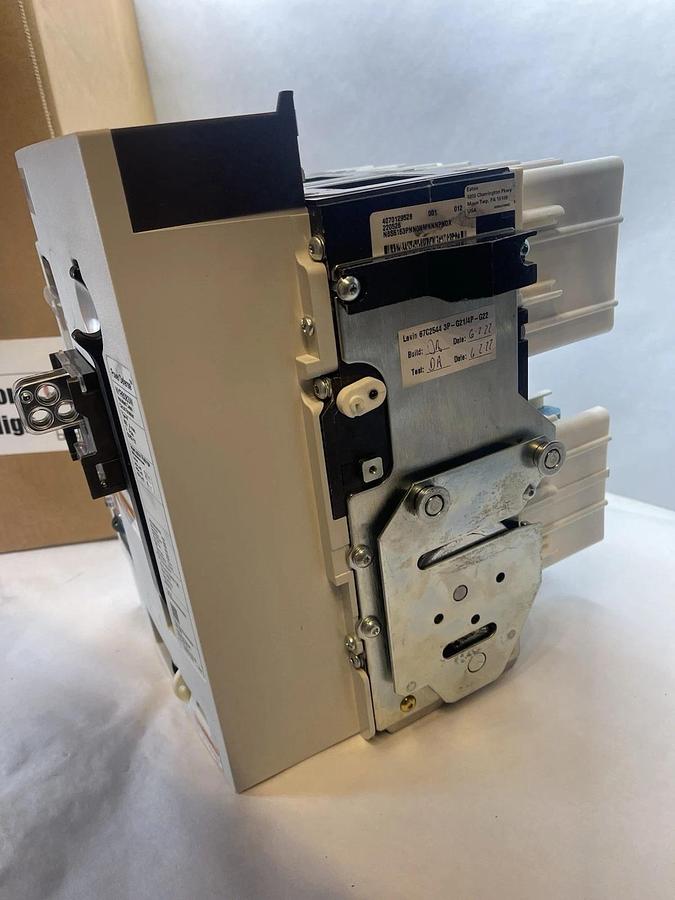 (New) Eaton Power Defense NYR6083W Insulated Case Circuit Breaker 800 Amp  800A