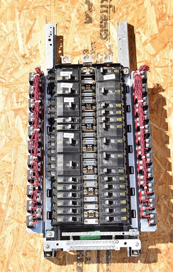 Used Square D 42 pole 225A Max NQM Panelboard Interior NQM442L2CGSNL 240v 225 Amp 3ph