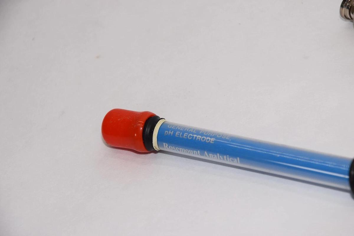 Used ROSEMOUNT ANALYTICAL Uniloc Division General Purpose pH Electrode D92