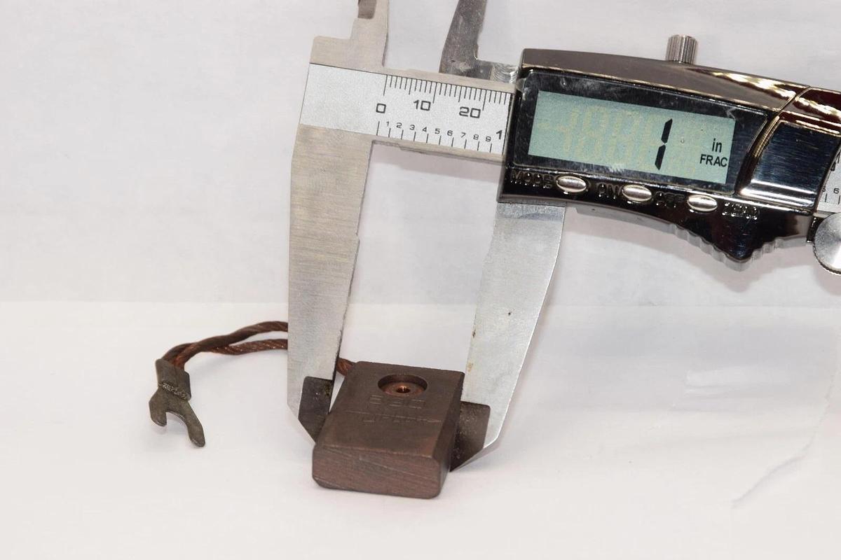 SEE SPEER Carbon Motor Brush Brushes 690 1" x 3/8"  (NEW - Lot 2)