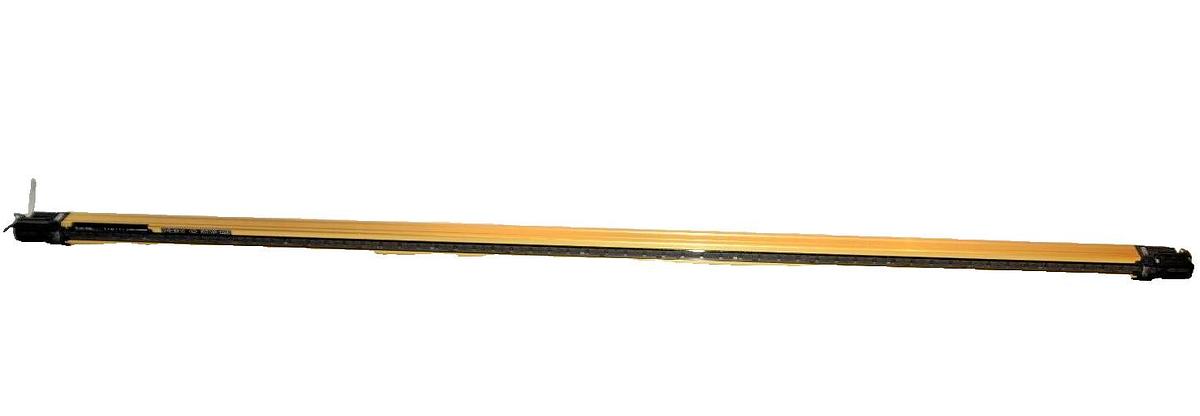 Used SUNX SF4B-H64-01 D V2 Emitter Safety light curtain Matsushita Electric PANSONIC