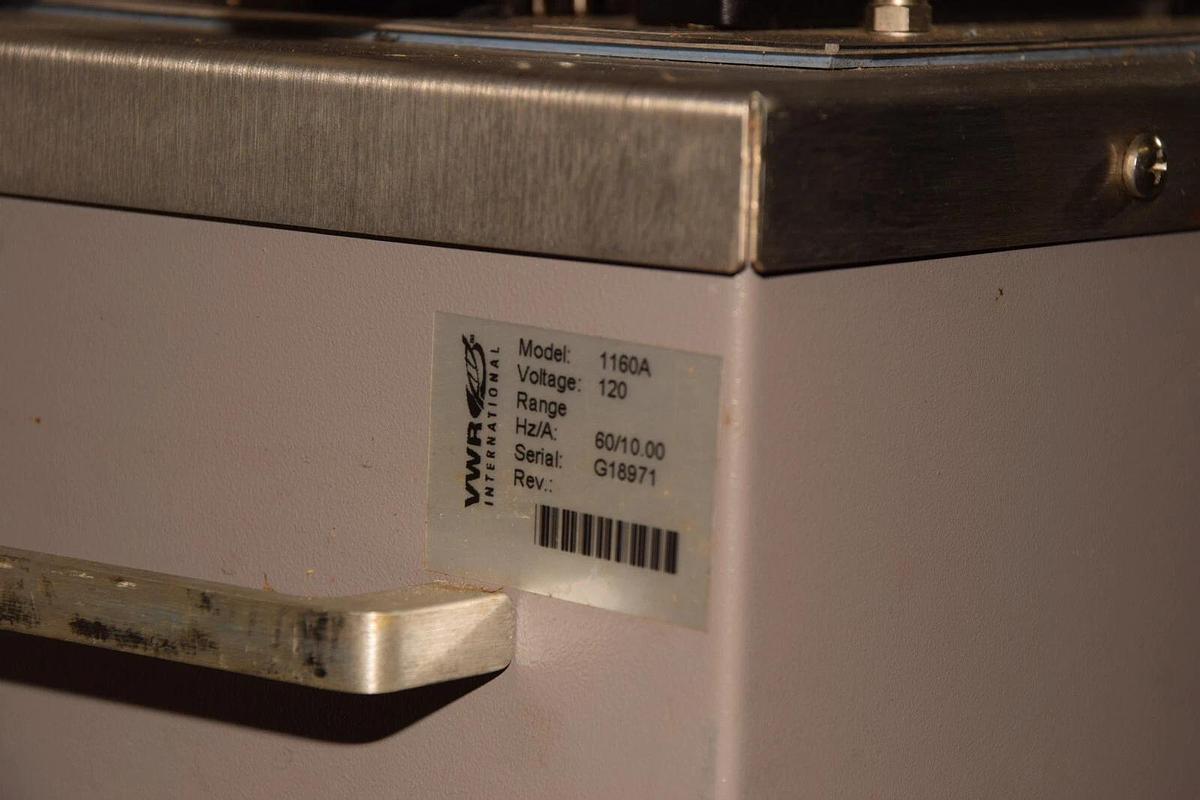 Used VWR SCIENTIFIC PRODUCTS 1160A 120V 60Hz 10.00A Heating/Cooling Circulator Bath