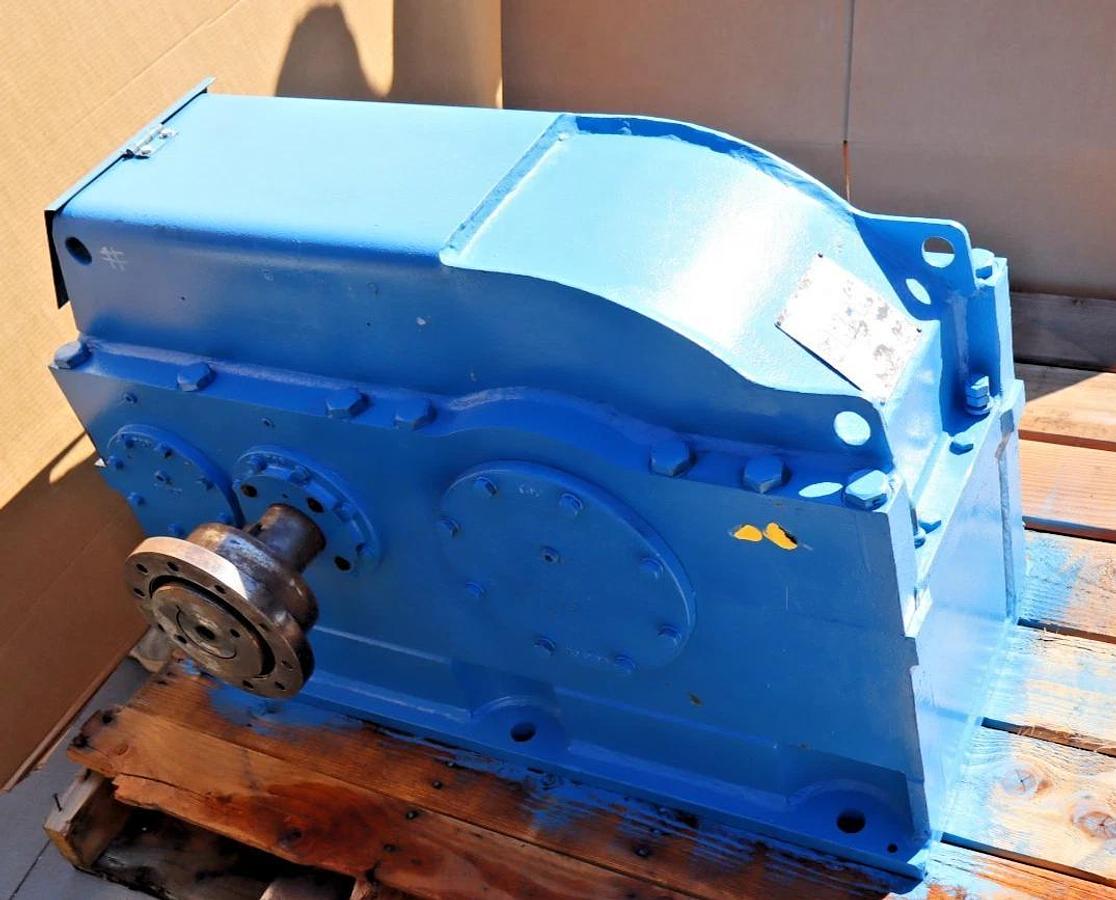 FALK 2090Y1-S Enclosed Gear Drive Speed Reducer Gearbox Ratio 3.65 SF 1.51