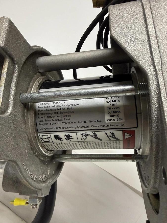 Used Wagner Wildcat Icebreaker 10-70LP  Piston Pump 10-70-LP Ratio10:1  Low psi