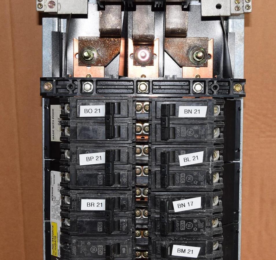 Used General Electric GE A Series Panelboard Interior 225A  AQL3422ATX AXB4M9 3ph 4w