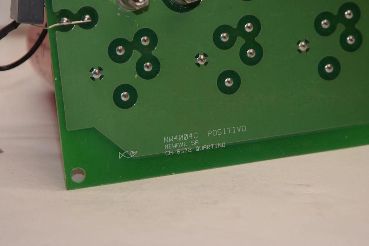 Used NEWAVE NW4004C CH-6572 SA Powerware Exide Circuit Board Card