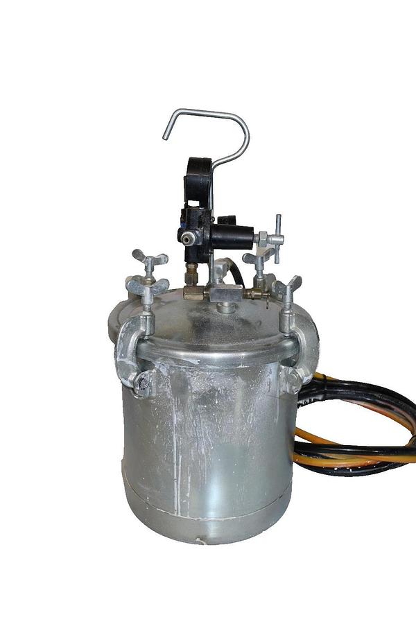 Used No Name 2.5 Gallon Stainless Pressure Paint Pot