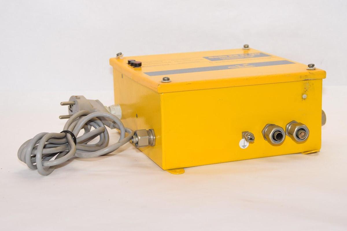 Used ELTEX ES 31 VO 5/9.4 ES31VO5/9.4 220V 50-60Hz Network Device Power Supply