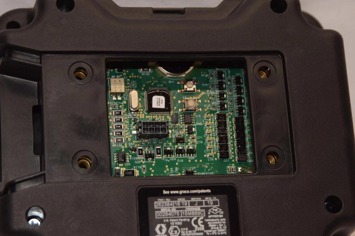 Used Graco Module GCA LCM DM Operator Interface Display Panel Controller 262384