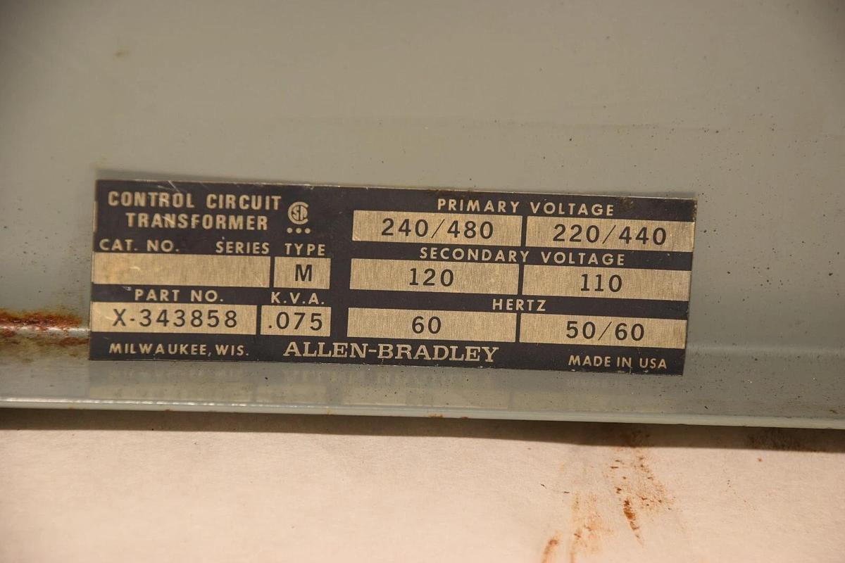 Used ALLEN BRADLEY Combination Starter 712-BAB242 Size Sz 1 Ser N X-343858 200/230v