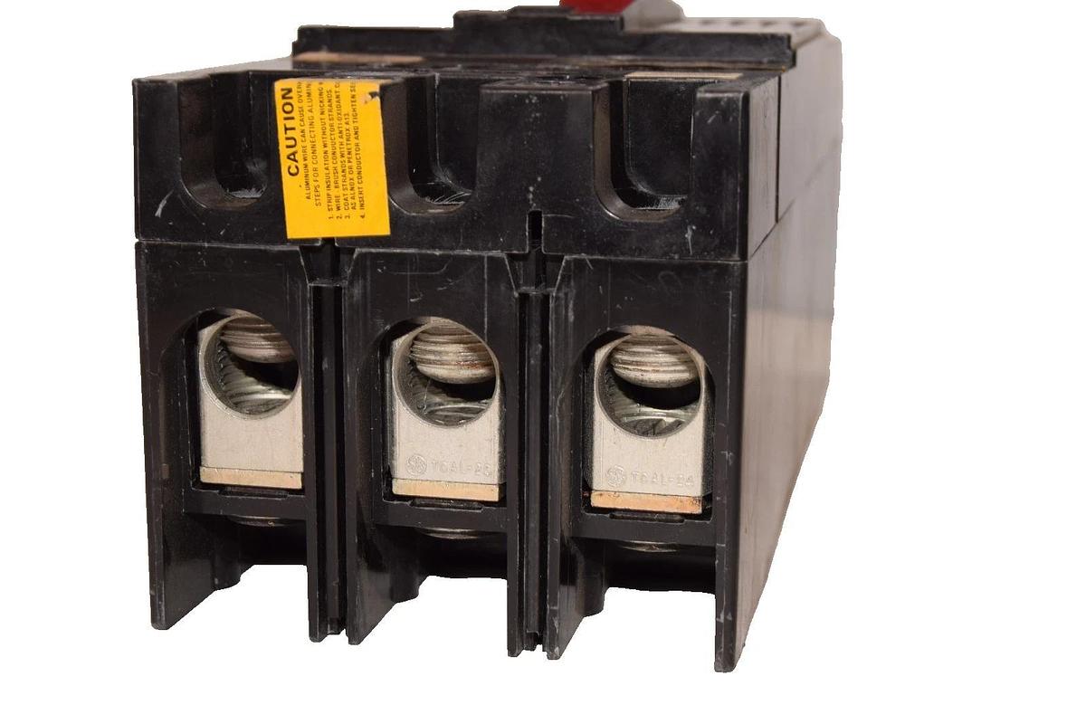 Used GE General Electric THFK236F000 , E11592-R 3 Pole 225A 600V Circuit Breaker