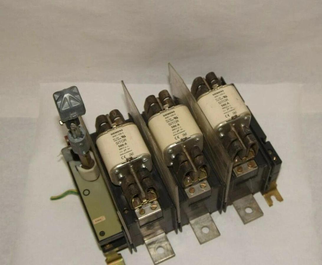 Used SIEMENS 630 Amp Switch Fusible Disconnect with fuse 3KL6130-1AB0  3KL61 30 1AB0