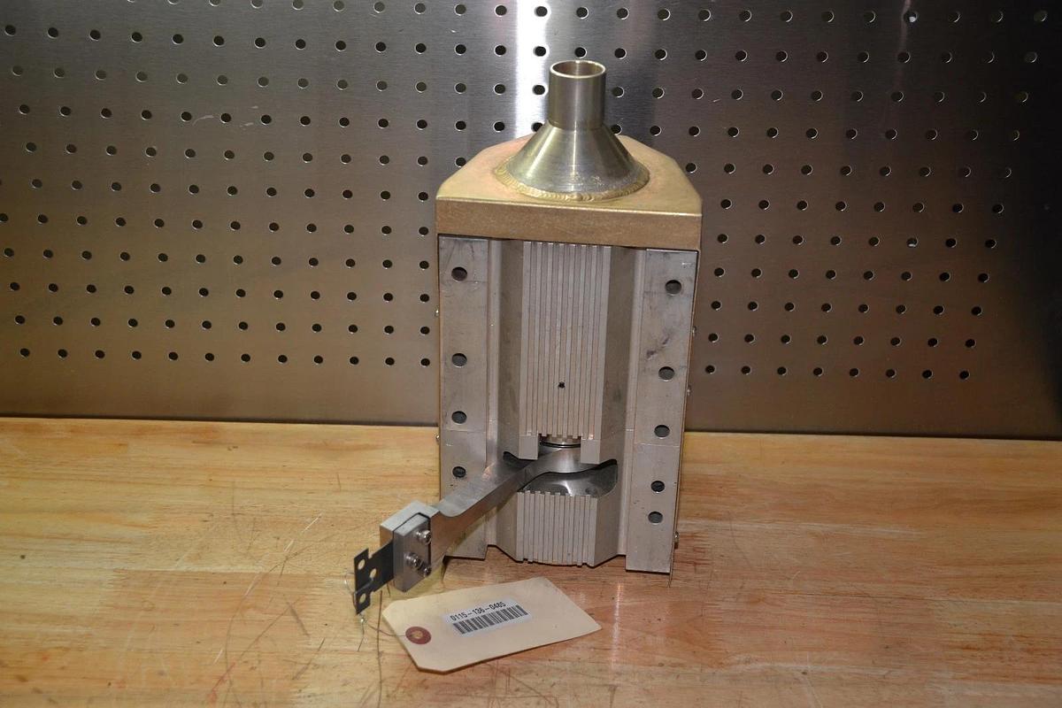 Used BENTAL INDUSTRIES LTD B-038-046-025-R B038046025R SERVO ACTUATOR MOTOR