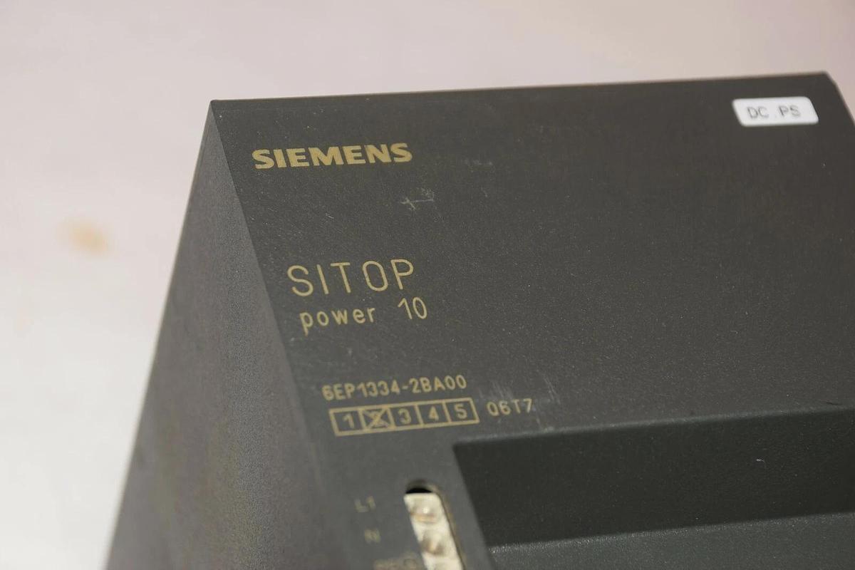 Used SIEMENS 6EP1 334-2BA00 SITOP SMART 10A POWER SUPPLY