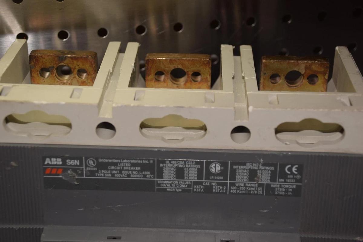 ABB S6N SACE S6 S6N800TX0-2AV8 Breaker AA00561395 122160041-001 400vac NEW