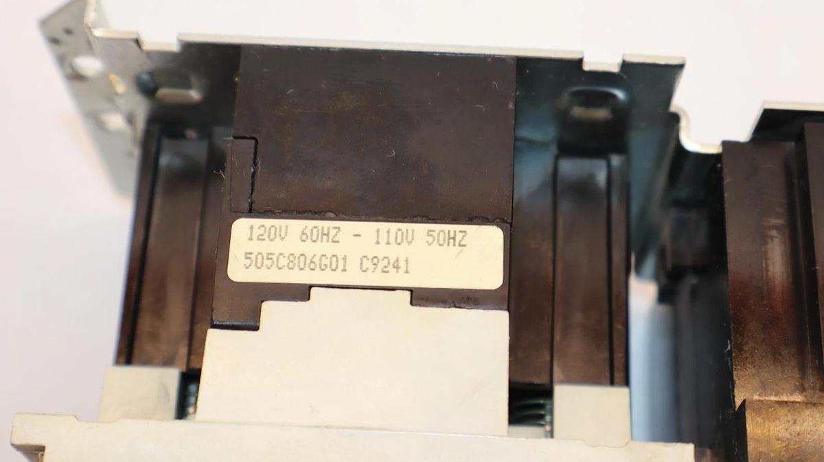 Used Westinghouse Starter Motor Control 6710C49G05 A200M1CAC Size Sz 1 120V coil 3ph