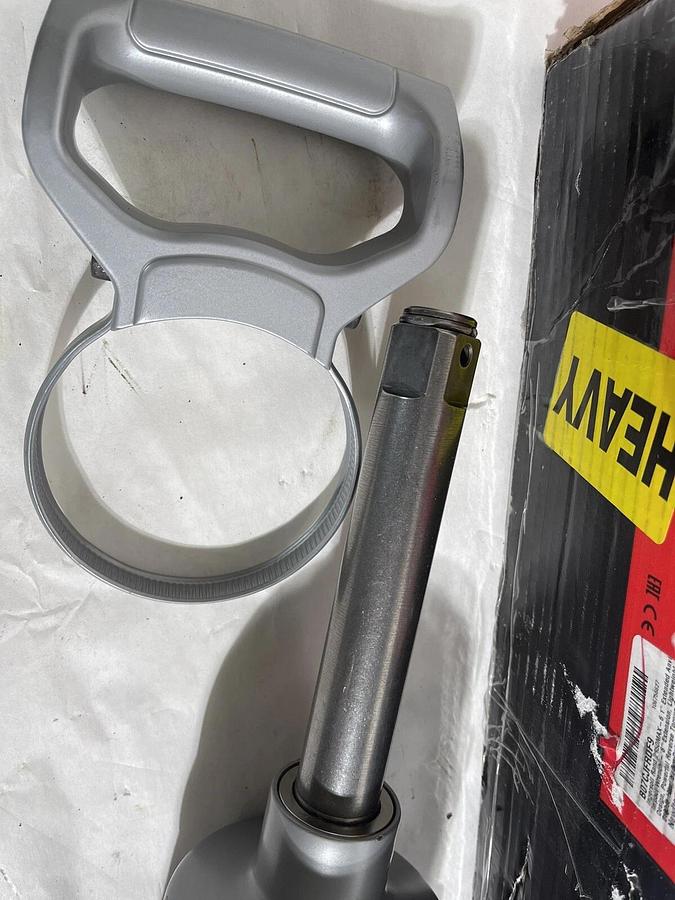 Used INGERSOLL RAND 2850MAX-6  1in Drive D-Handle Air Impact 2100 Ft./Lbs. Torque 6" 663023139647