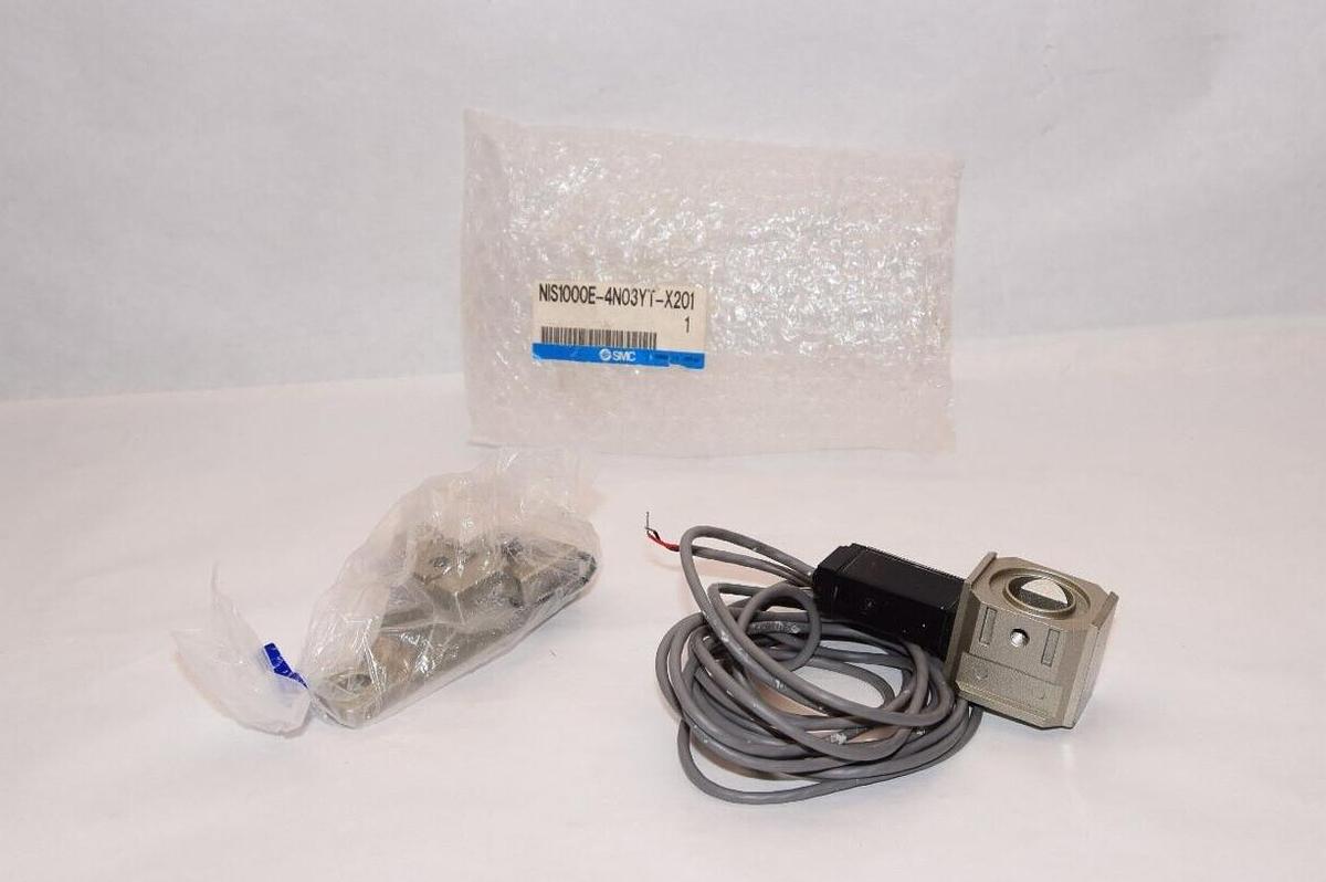 (NEW) SMC NIS1000E-4N03YT-X201 Pressure Switch