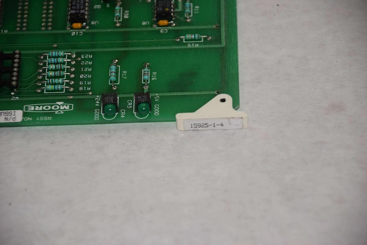 Used MOORE 15925-1 ISSUE 4 15925-1-4 PC BOARD