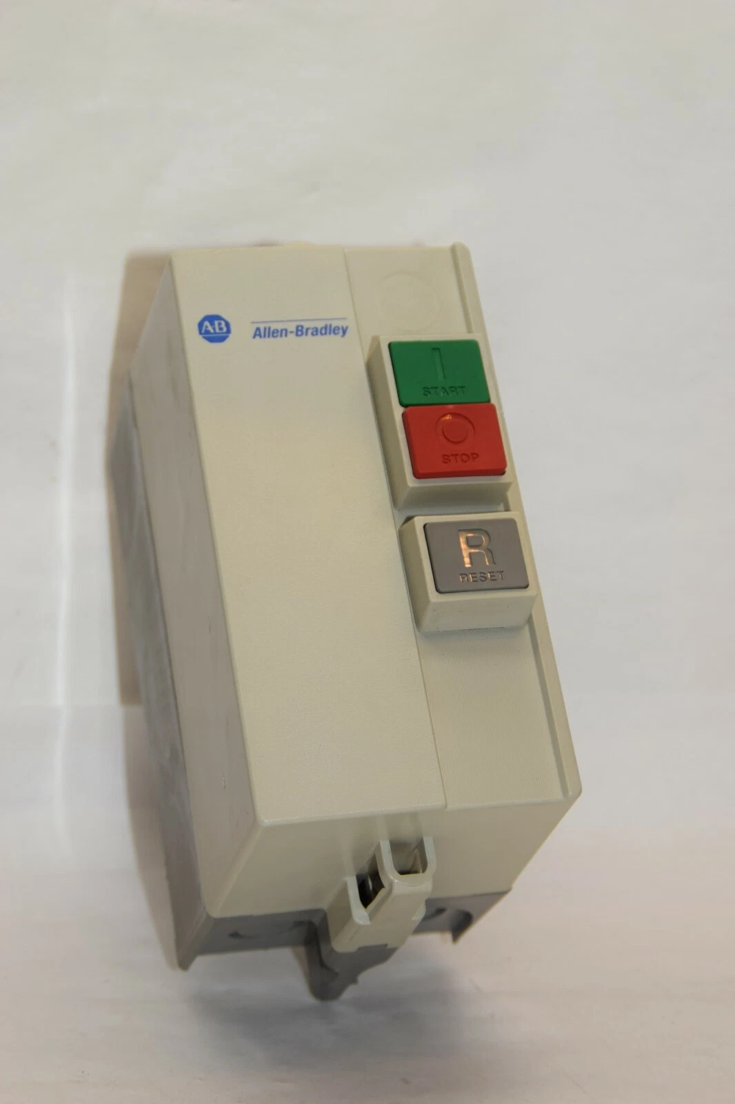 (NEW) ALLEN BRADLEY 109-A12KA3-B30-1-7 40053-260-01 Enclosed Starter