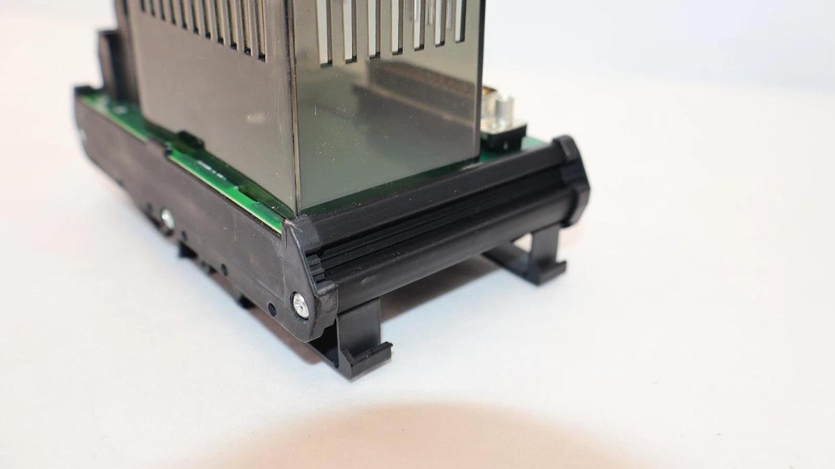 Used FOXBORO INVENSYS FBM202 P0916AC 0B RY0834 Thermocouple/MV 8pt 8 Input Module