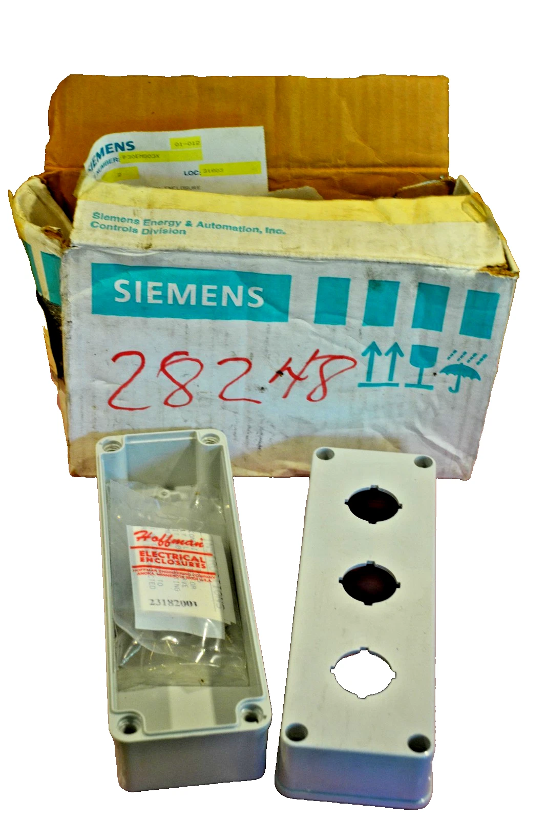 SIEMENS PUSHBUTTON STATION P30EMS03X 30MM 3 UNIT NEW