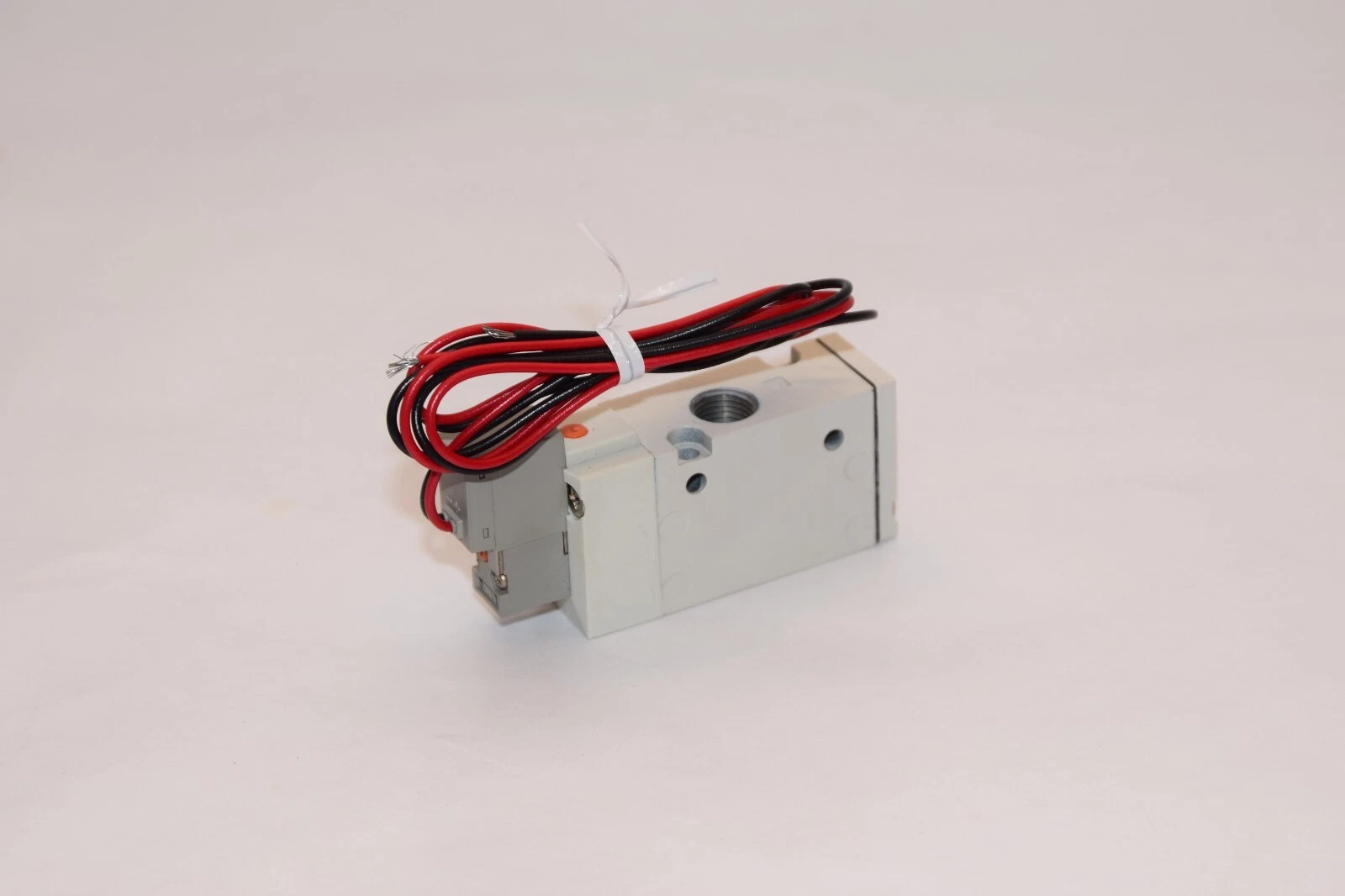 (NEW) SMC SYJ712-5H-01T-X11 SYJ7125H01TX11 Solenoid Valve