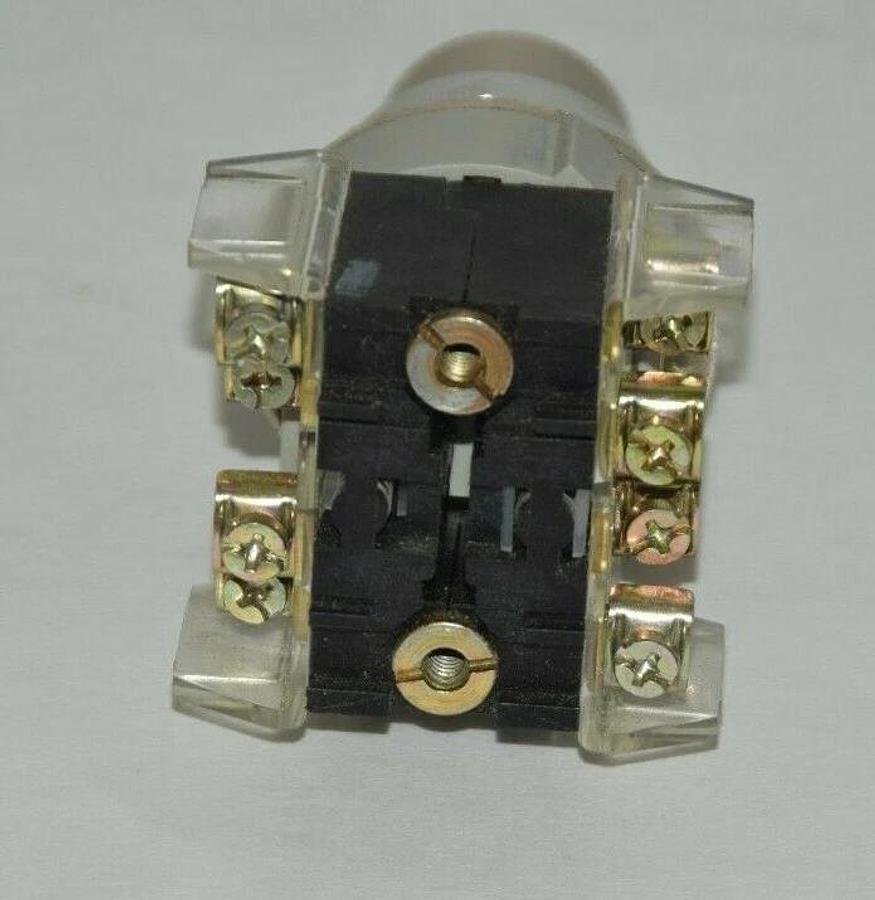 (NEW) ALLEN BRADLEY 800T-J4105KE7 800TJ410 Series T 3 Pos Selector Key Switch