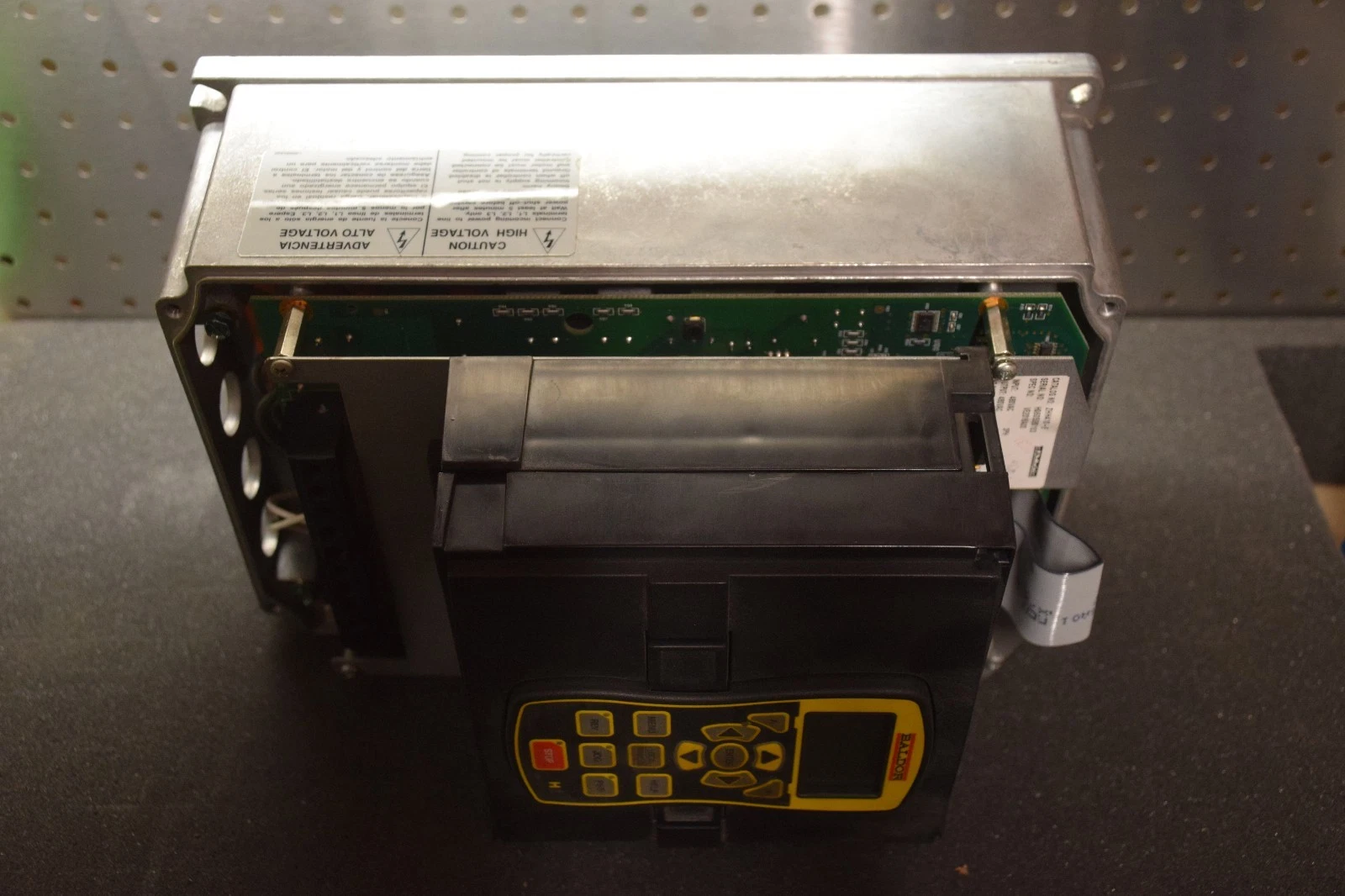 Used BALDOR 10hp Vector Drive ZHH410-E 3PH 480V H2 10 HP VE2016A00