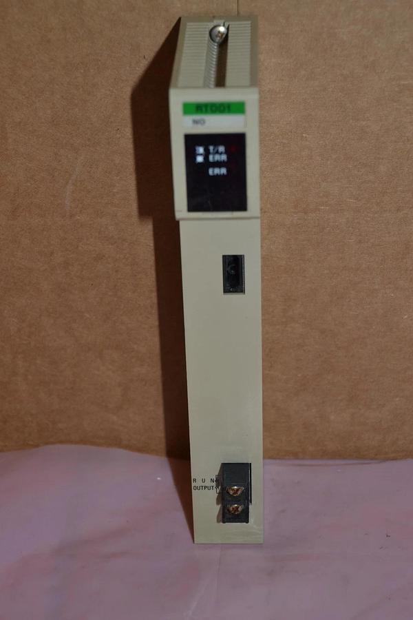 Used OMRON C500-RT001-V1 REMOTE I/O UNIT MODULE